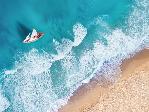 Hobie Cat Sailing at Waves Hotel & Spa by Elegant Hotels