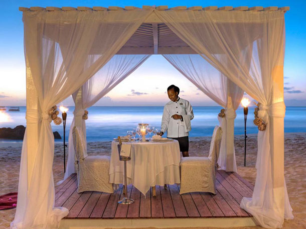 Private Beach Dining at Waves Hotel & Spa by Elegant Hotels